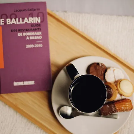 A 100 Metros De La Playa Zurriola Σαν Σεμπαστιάν