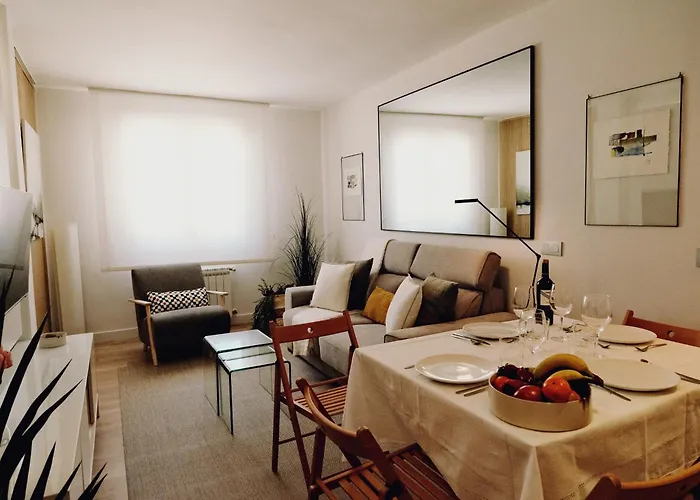 A 100 Metros De La Playa Zurriola San Sebastian