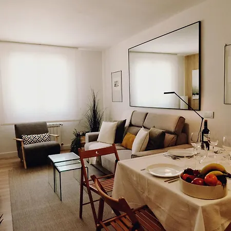 A 100 Metros De La Playa Zurriola سان سيباستيان